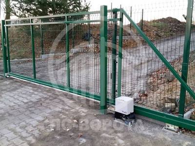 Откатные металлические ворота из 3д сетки